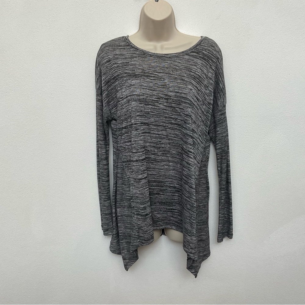 Stylus Heather Grey Thin Long Sleeve Top Size Medium Basic Layer Winter Fall